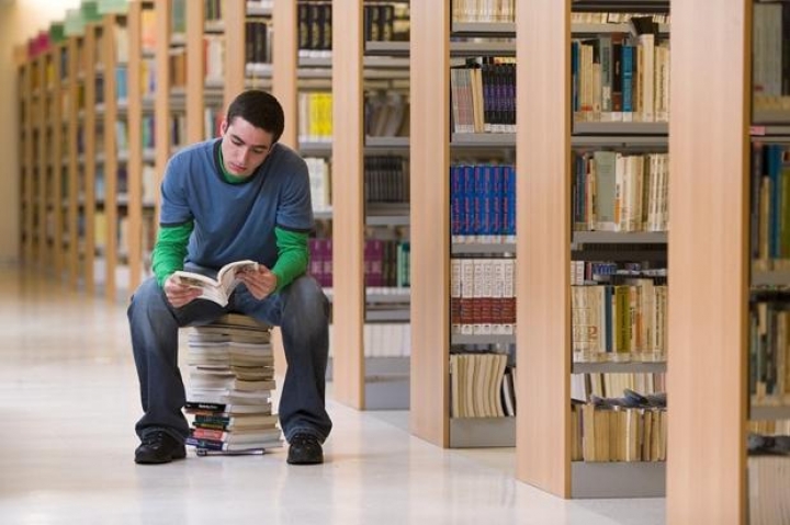 Kenapa Kamu Harus Membaca Materi Kuliah Duluan Sebelum Kelas DImulai