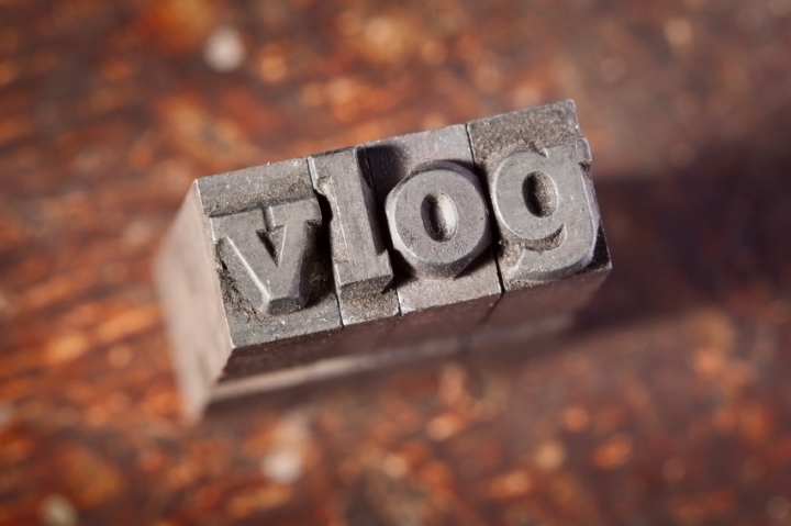 Alat-Alat yang Dibutuhkan untuk Membuat Vlog
