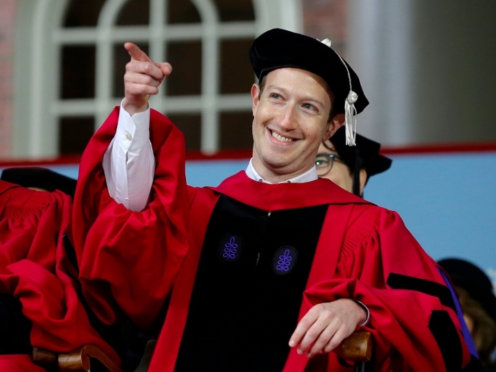 Pidato Mark Zuckerberg di Wisuda Harvard University dan Pesan Penting Untuk Anak Muda